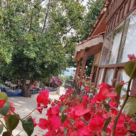 Готель Hellen Hotel Side 2*